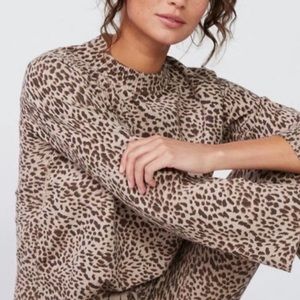 NWT- Monrow size XS soft leopard mock neck